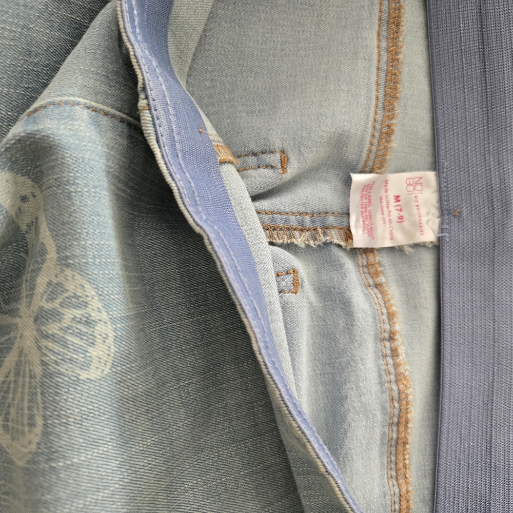 NWOT Junior No Boundaries Light Blue Denim Bell Bottom Jeans Size M (7-9) - Picture 11 of 16
